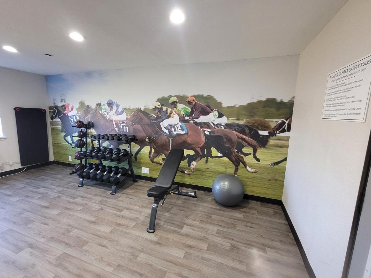Clarion Pointe Harrodsburg-Danville Εξωτερικό φωτογραφία