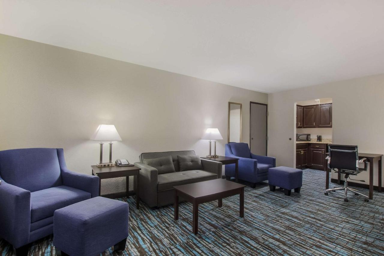 Clarion Pointe Harrodsburg-Danville Εξωτερικό φωτογραφία