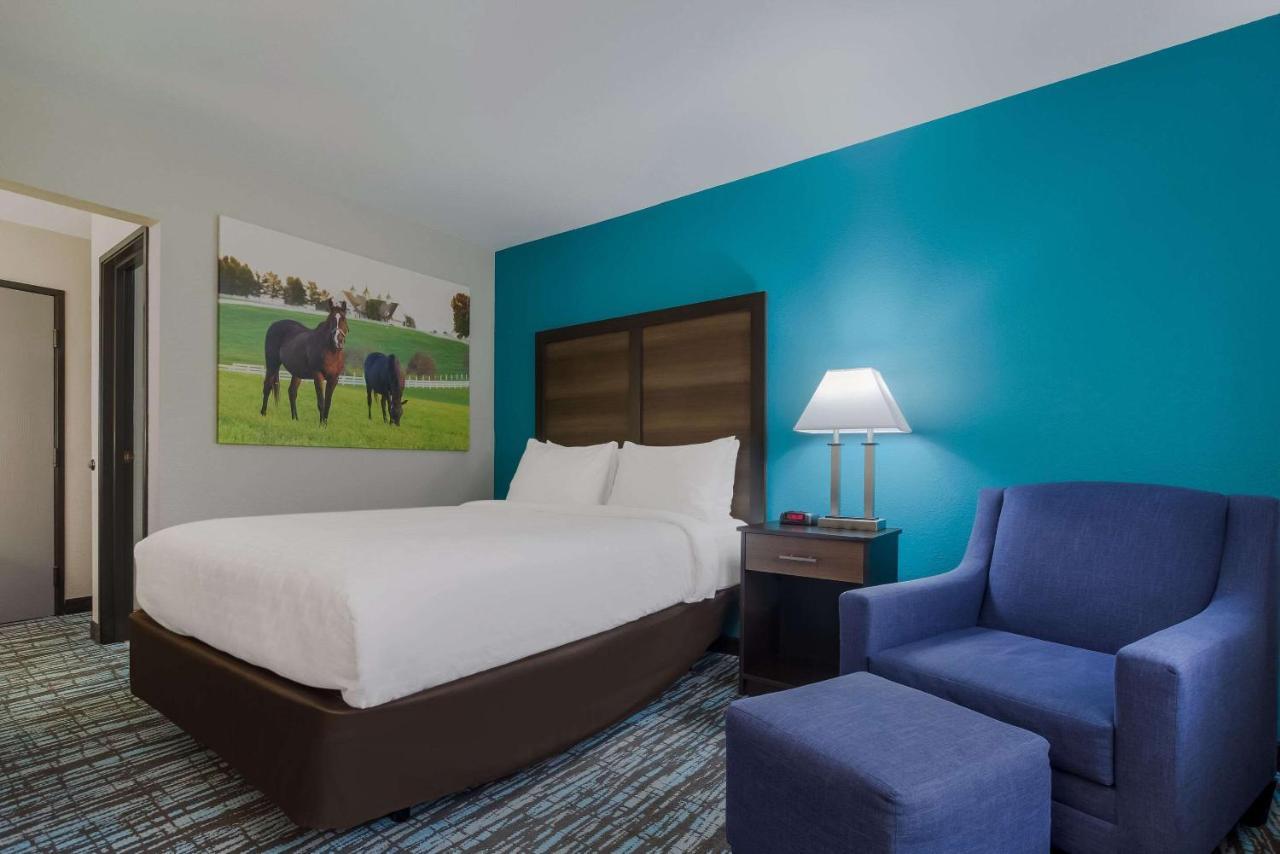 Clarion Pointe Harrodsburg-Danville Εξωτερικό φωτογραφία